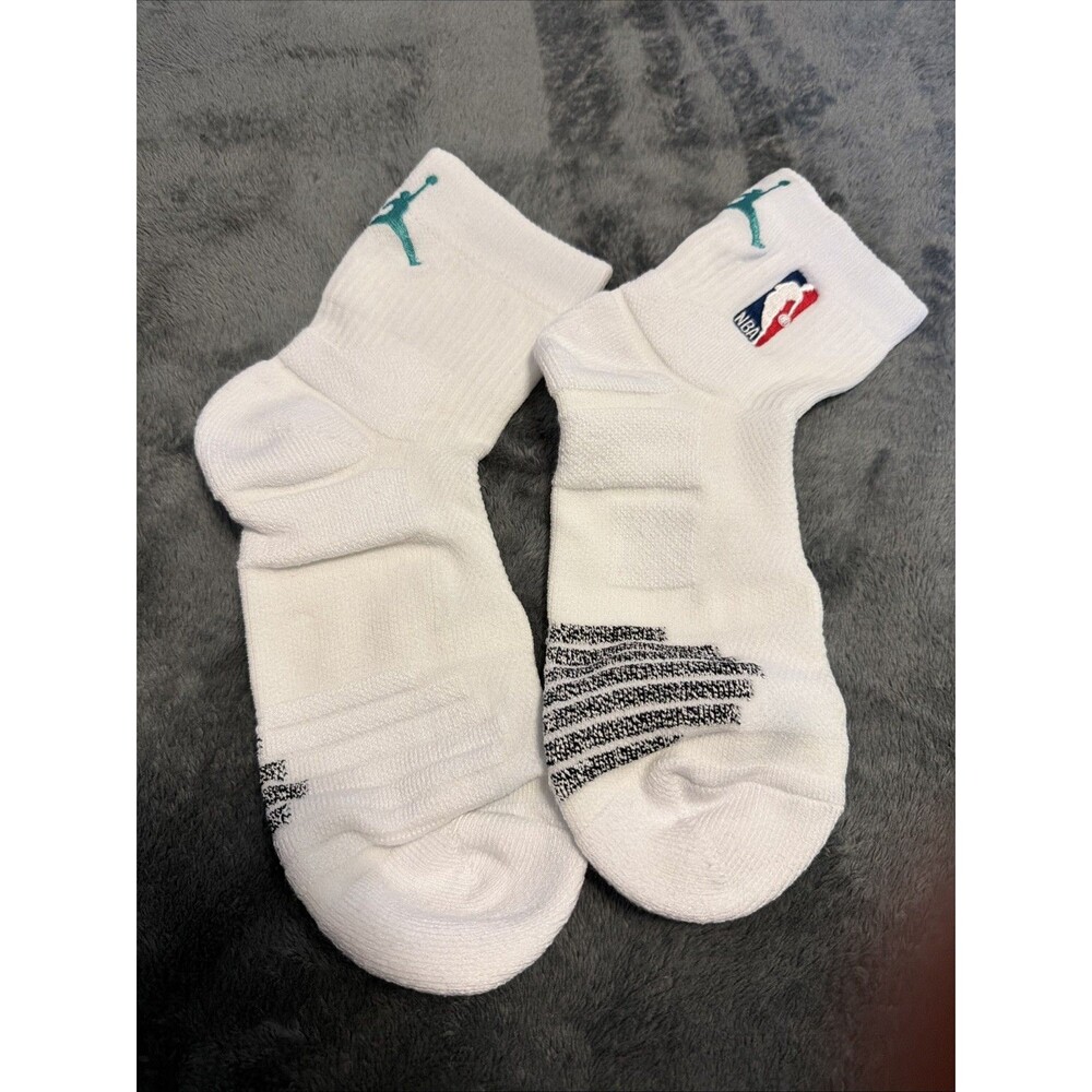XL NBA Charlotte Hornets Player Issued Teal Jordan Socks